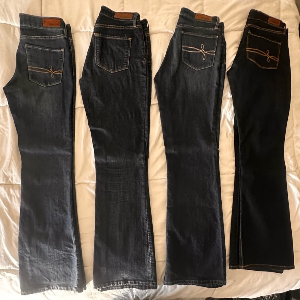 DENİZEN JEANS 

LONG Size 4 MISSES


MODERN BOOT CUT